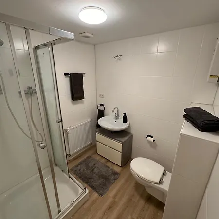 Zentrale 2-zimmer سولينجين