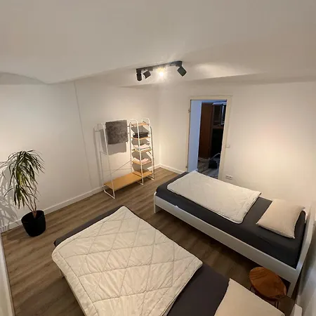 Zentrale 2-zimmer سولينجين